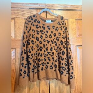 Old Navy Brown and Black Leopard Print Sweater